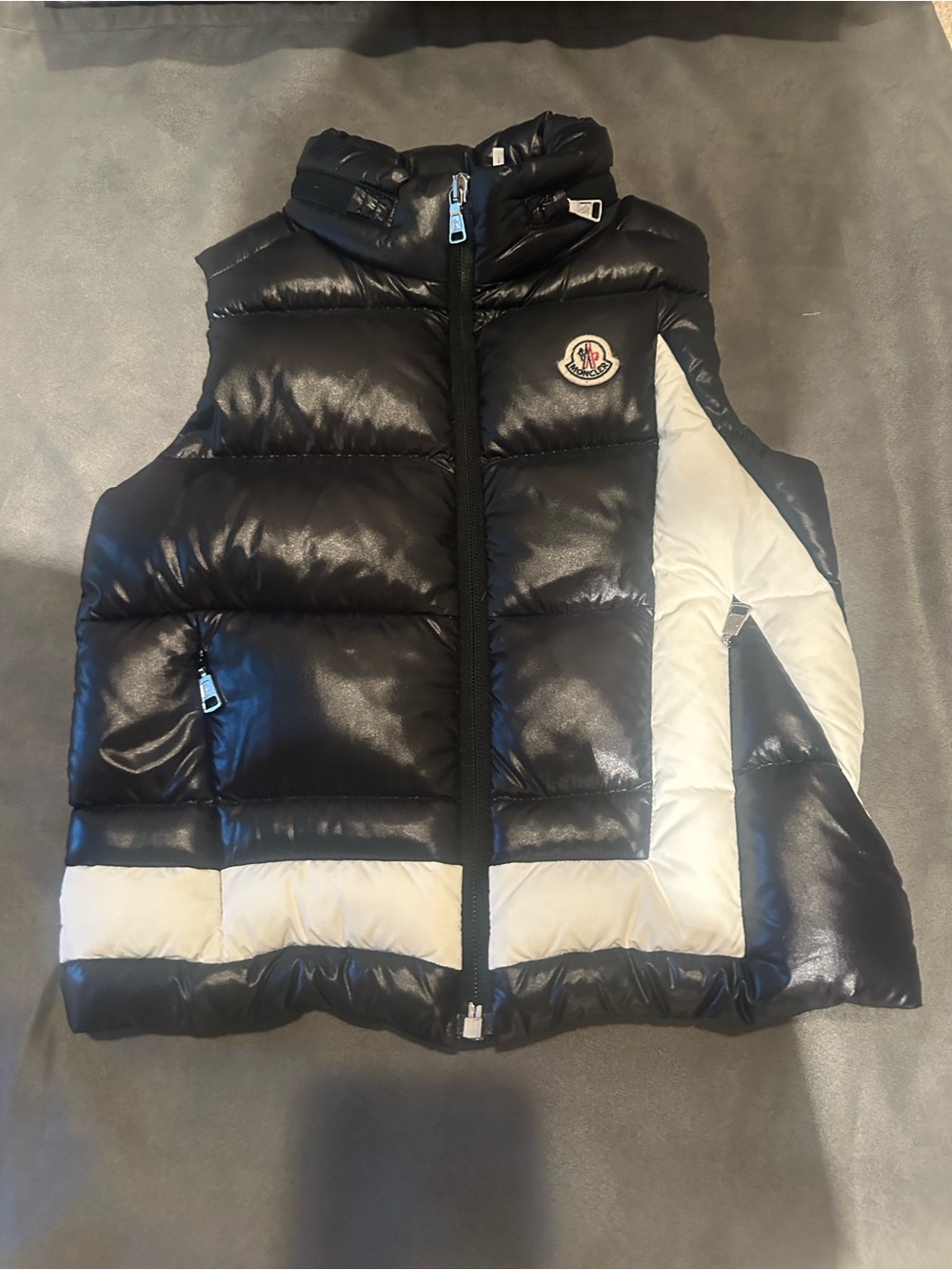 Moncler Kids Black Puffer Vest - Like New - 5yrs